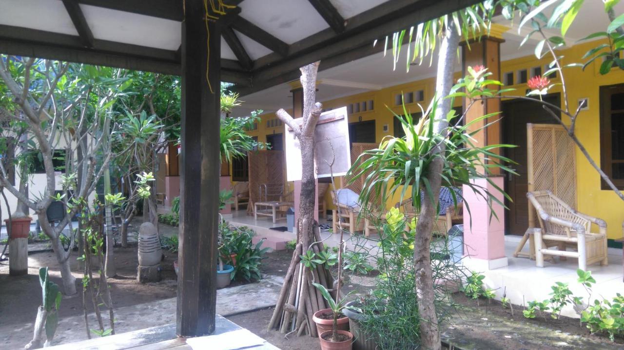Koi Gili Guest House ギリ・トラワンガン エクステリア 写真